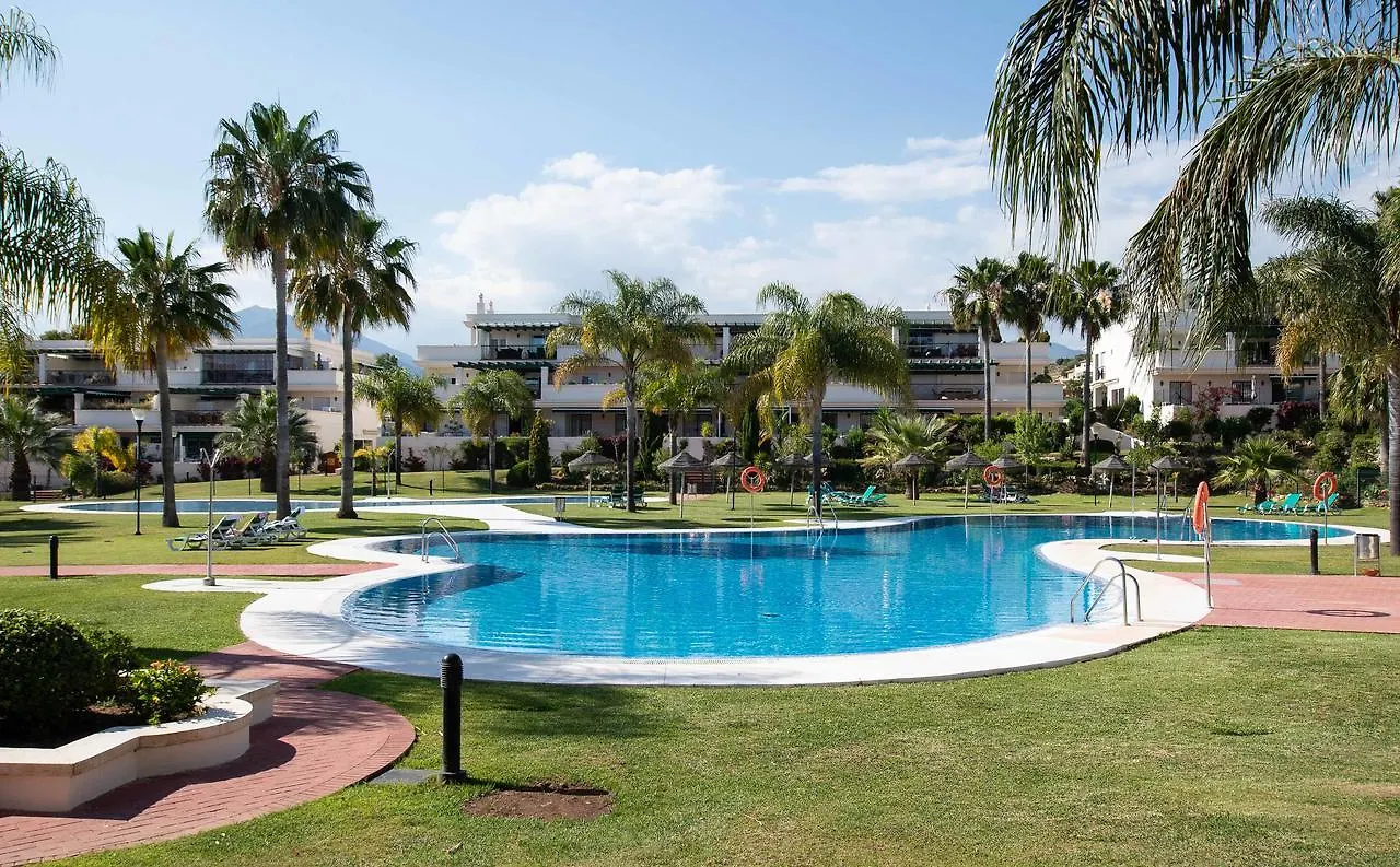 Bonito Apartamento En Nueva Andalucia Marbella