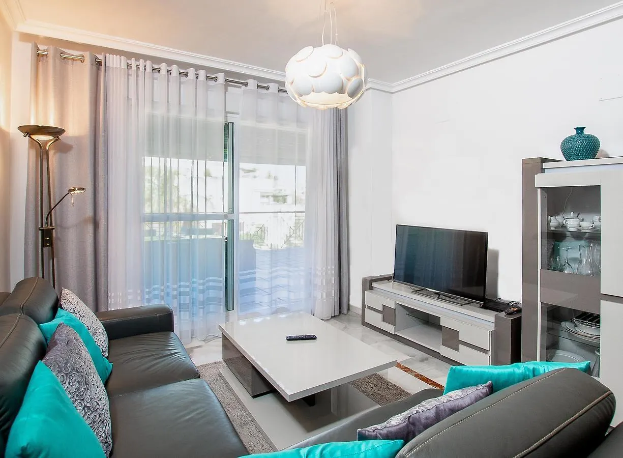 Bonito Apartamento En Nueva Andalucia 马尔韦利亚